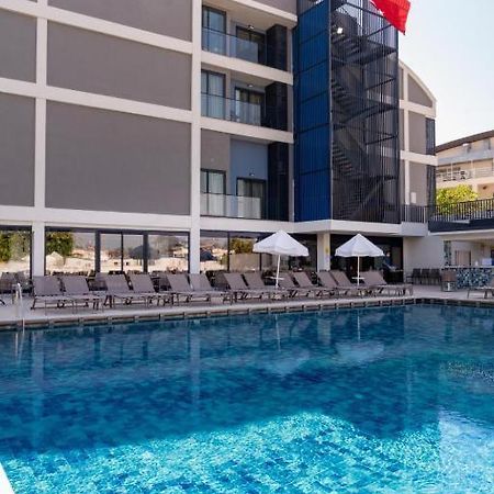 Side Square Hotel Екстериор снимка