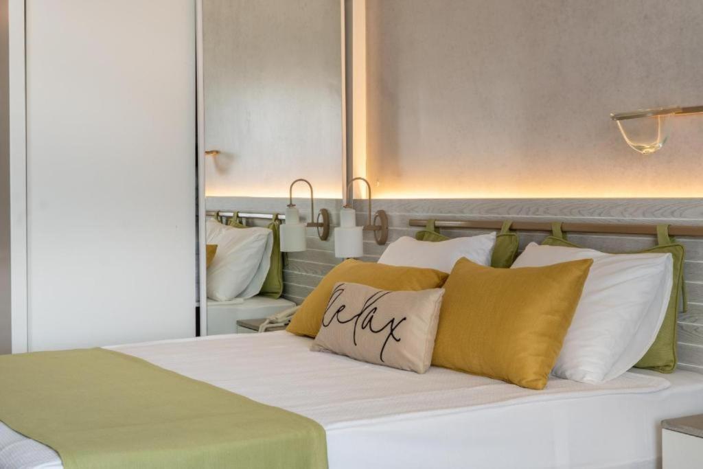 Side Square Hotel Екстериор снимка