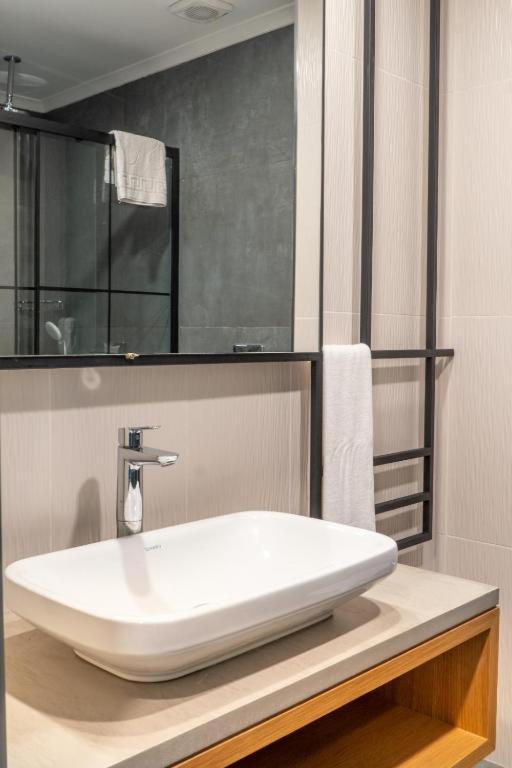 Side Square Hotel Екстериор снимка