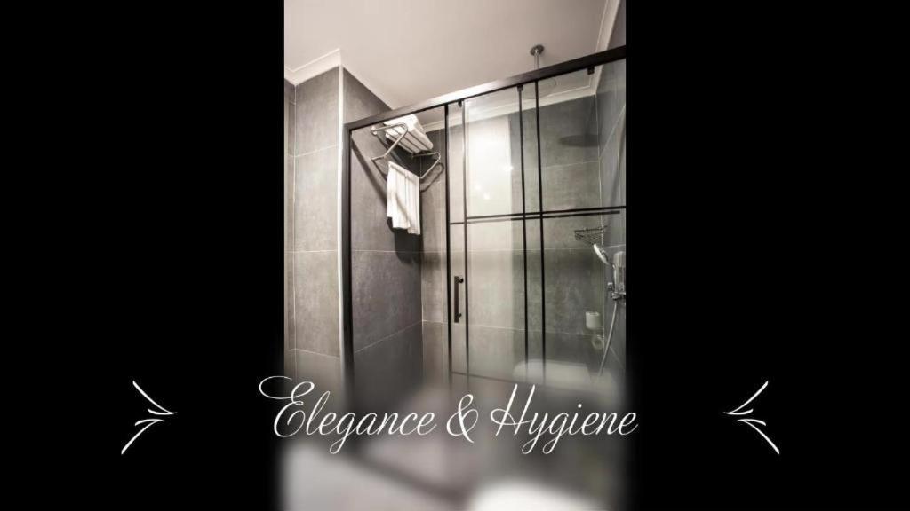 Side Square Hotel Екстериор снимка
