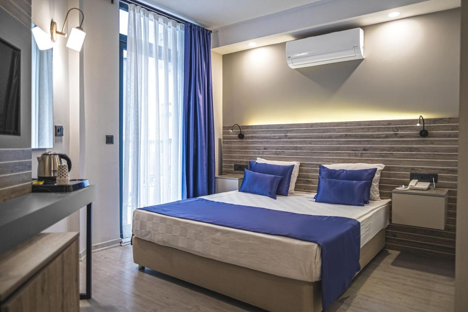Side Square Hotel Екстериор снимка