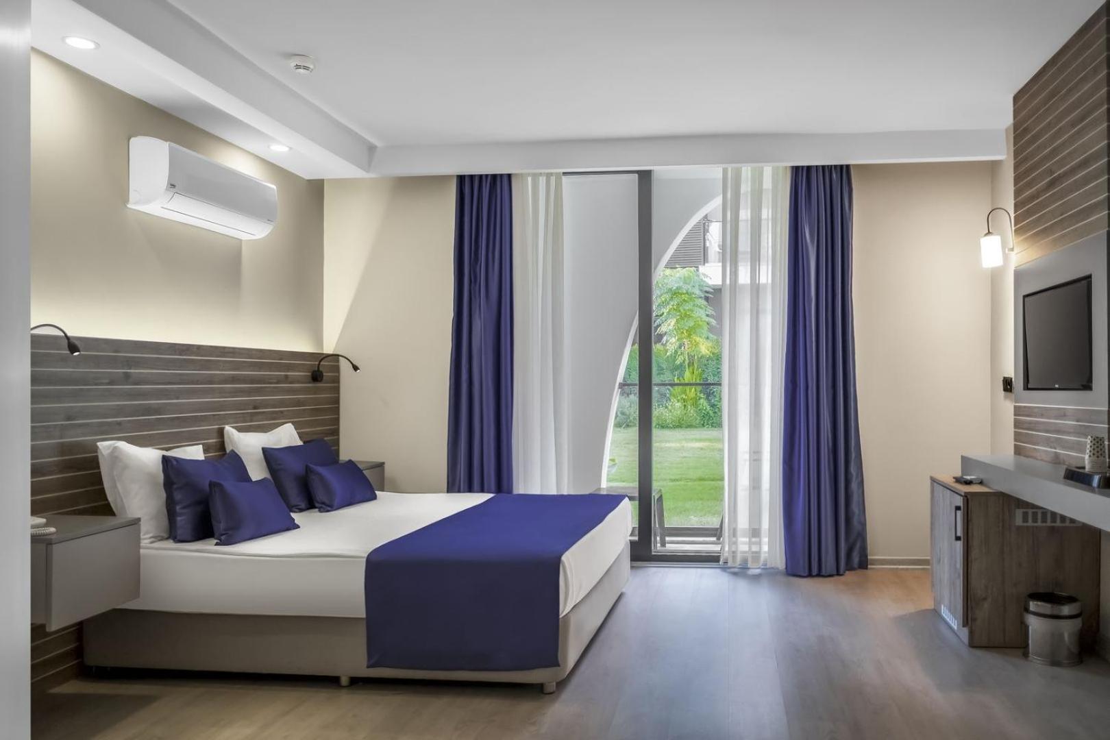 Side Square Hotel Екстериор снимка